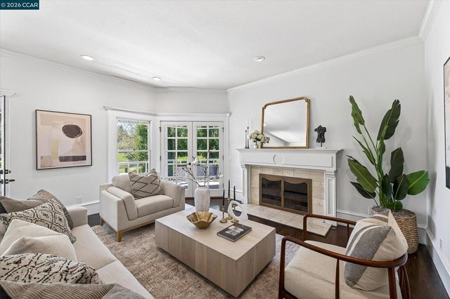 5275 Blackhawk Dr, Danville, CA 94506