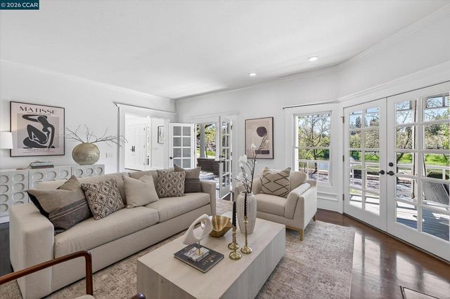 5275 Blackhawk Dr, Danville, CA 94506