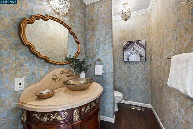 5275 Blackhawk Dr, Danville, CA 94506