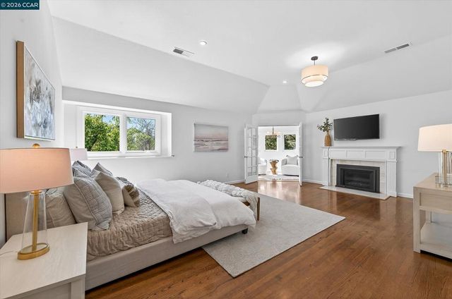 5275 Blackhawk Dr, Danville, CA 94506