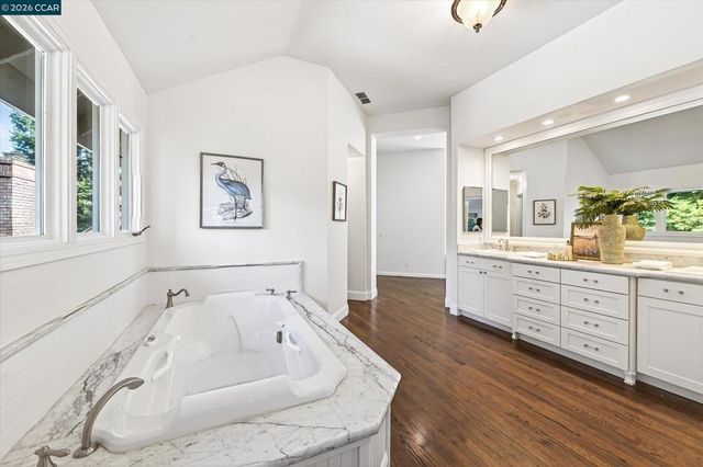 5275 Blackhawk Dr, Danville, CA 94506