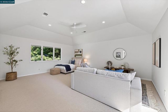 5275 Blackhawk Dr, Danville, CA 94506