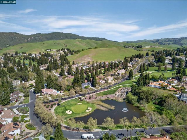 5275 Blackhawk Dr, Danville, CA 94506