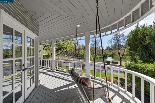 5275 Blackhawk Dr, Danville, CA 94506