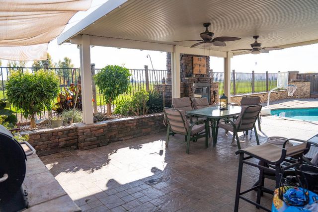 1743 Churchill Downs Cir, Oakdale, CA 95361