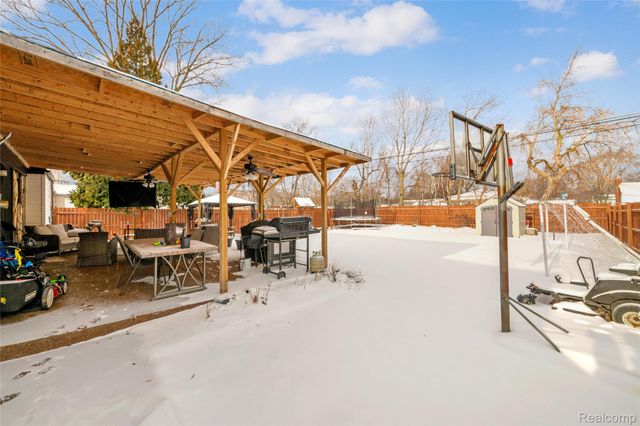 245 N Walnut Street, Mt. Clemens, MI 48043