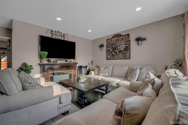 245 N Walnut Street, Mt. Clemens, MI 48043