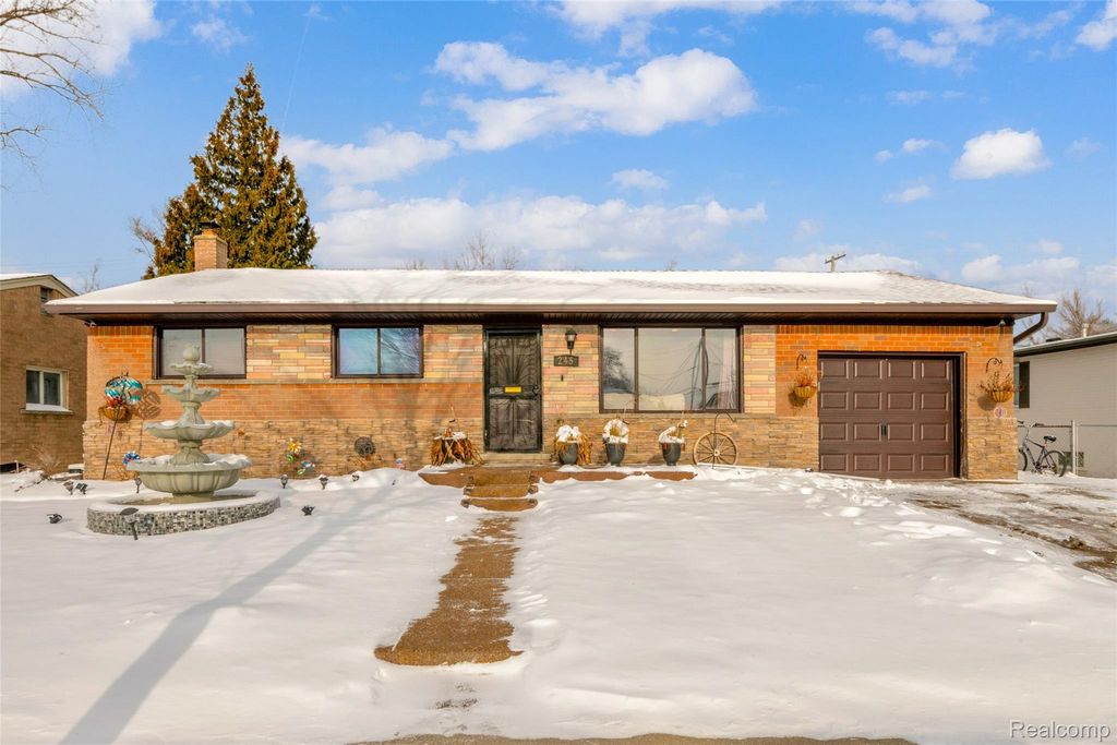 245 N Walnut Street, Mt. Clemens, MI 48043