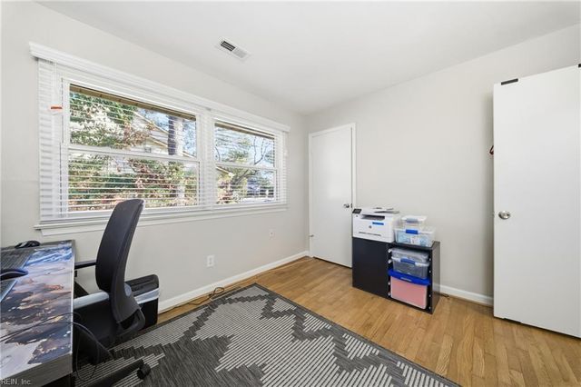 504 Kingston DR, Virginia Beach, VA 23452