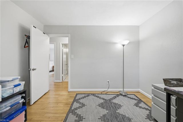 504 Kingston DR, Virginia Beach, VA 23452