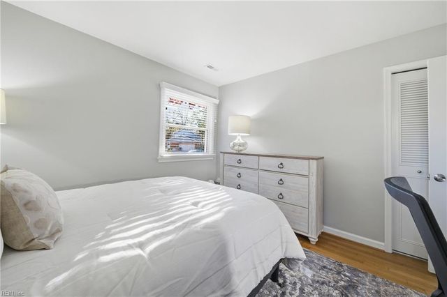 504 Kingston DR, Virginia Beach, VA 23452