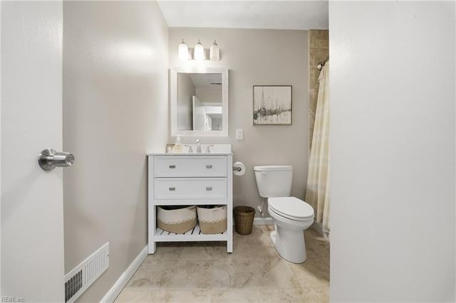 504 Kingston DR, Virginia Beach, VA 23452