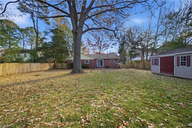 504 Kingston DR, Virginia Beach, VA 23452