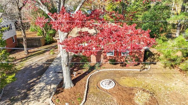 504 Kingston DR, Virginia Beach, VA 23452