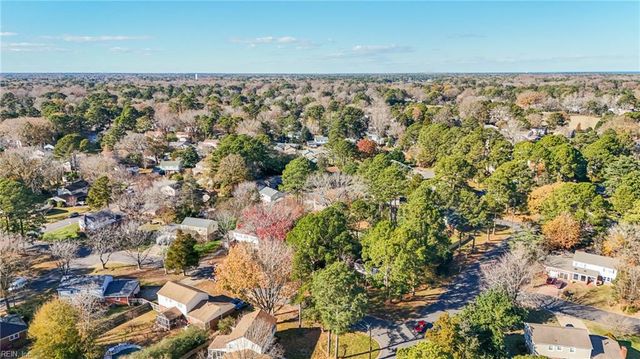 504 Kingston DR, Virginia Beach, VA 23452