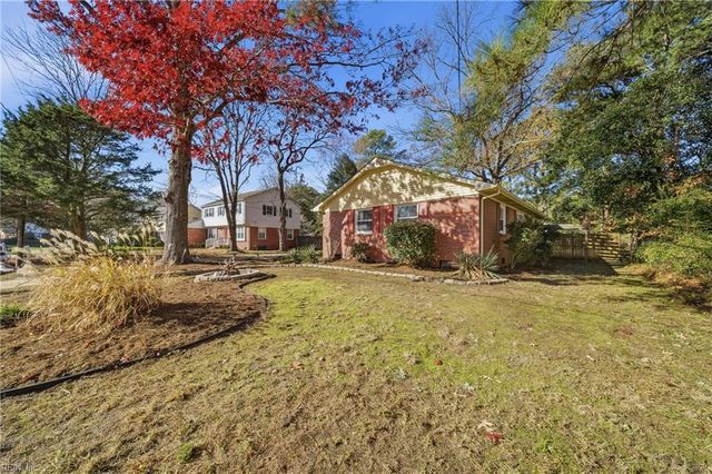 504 Kingston DR, Virginia Beach, VA 23452