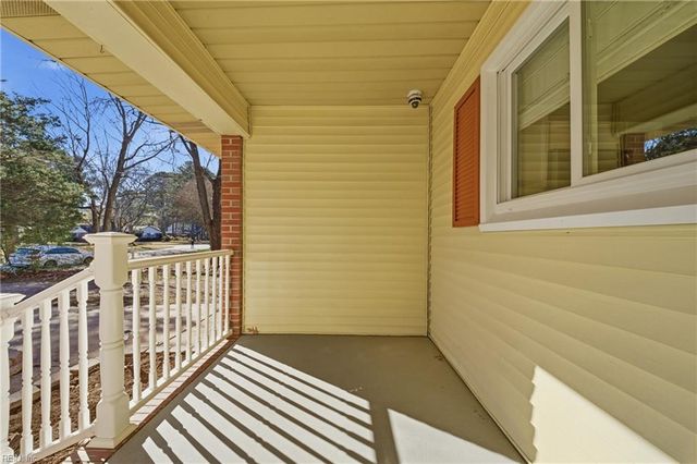 504 Kingston DR, Virginia Beach, VA 23452