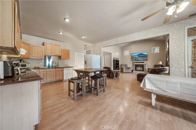 2920 Meadow Creek Road, Clearlake Oaks, CA 95423