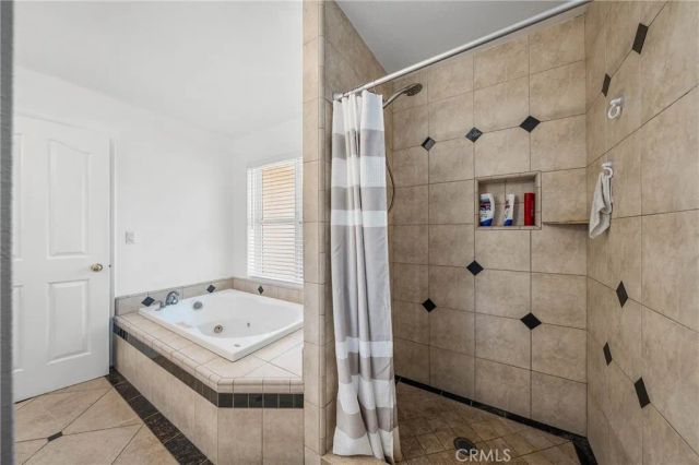 2920 Meadow Creek Road, Clearlake Oaks, CA 95423