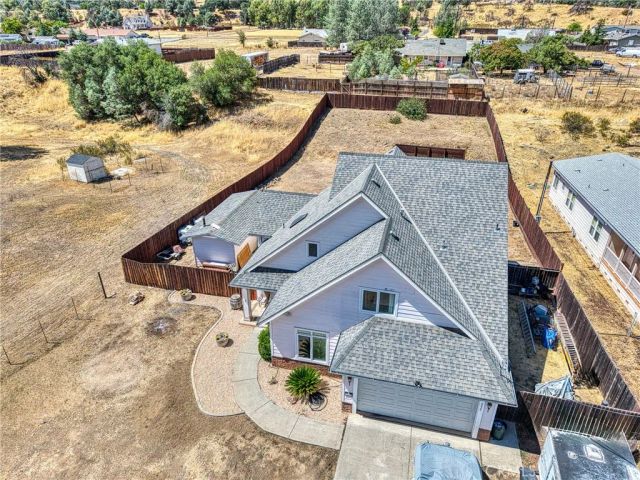 2920 Meadow Creek Road, Clearlake Oaks, CA 95423