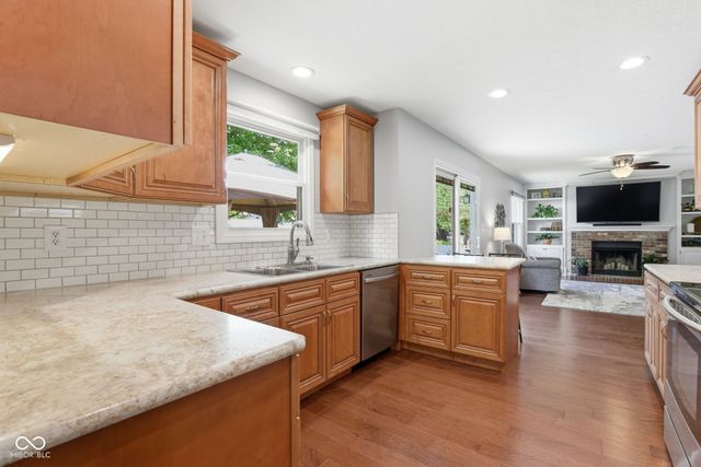 143 Hollowview Drive, Noblesville, IN 46060
