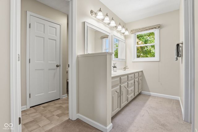143 Hollowview Drive, Noblesville, IN 46060
