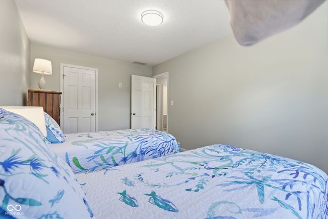 143 Hollowview Drive, Noblesville, IN 46060