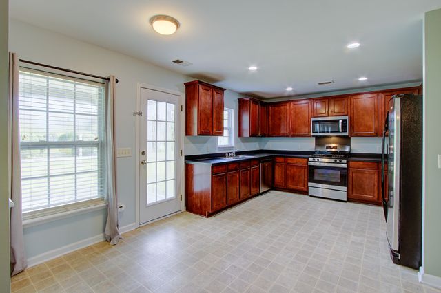 130 Decatur Drive, Summerville, SC 29486
