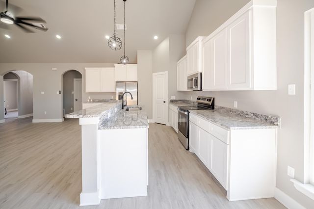 7014 18th Place, Lubbock, TX 79416