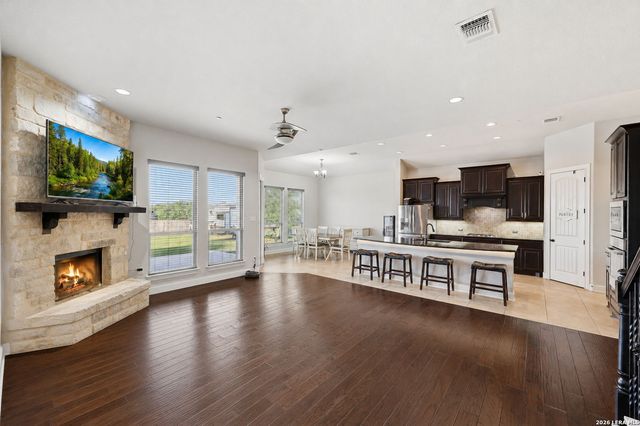 6014 DEWDROP LN, Converse, TX 78109