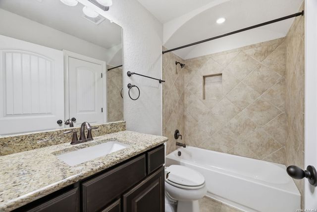 6014 DEWDROP LN, Converse, TX 78109