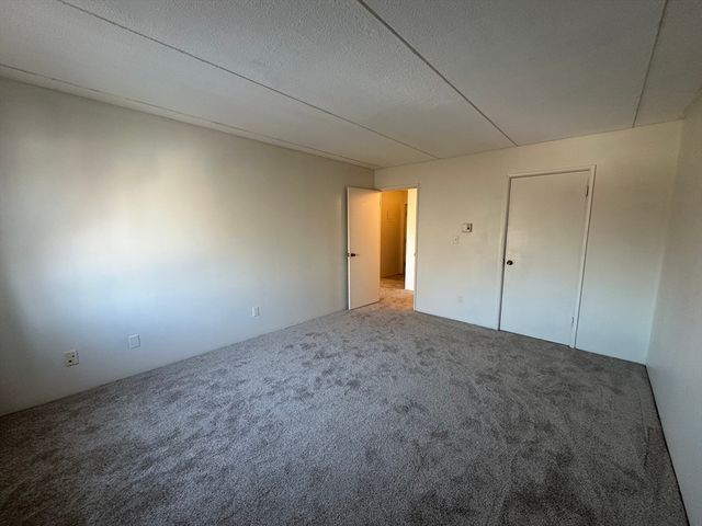 46 Cochituate Rd 408, Framingham, MA 01701