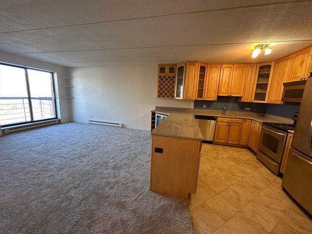 46 Cochituate Rd 408, Framingham, MA 01701