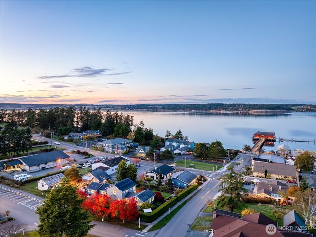 806 NW Alexander Street, Coupeville, WA 98239