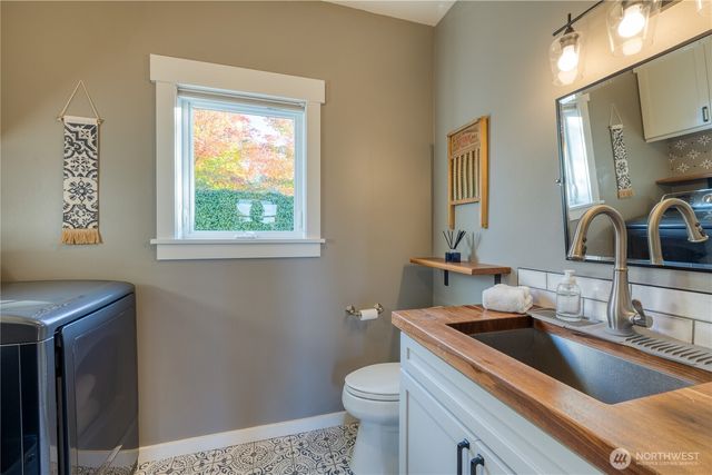 806 NW Alexander Street, Coupeville, WA 98239