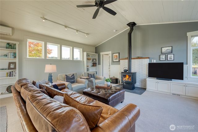 806 NW Alexander Street, Coupeville, WA 98239