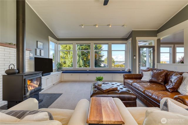 806 NW Alexander Street, Coupeville, WA 98239