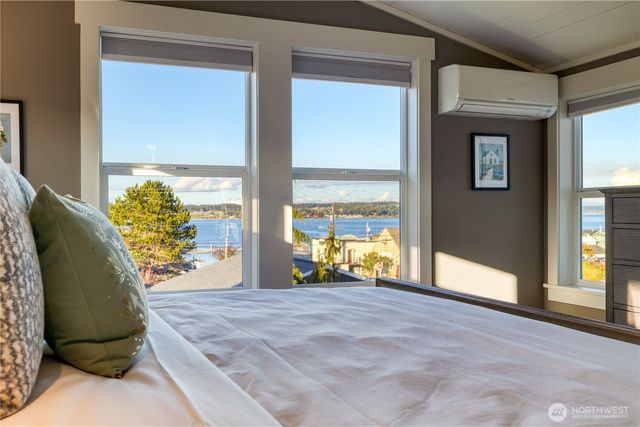806 NW Alexander Street, Coupeville, WA 98239