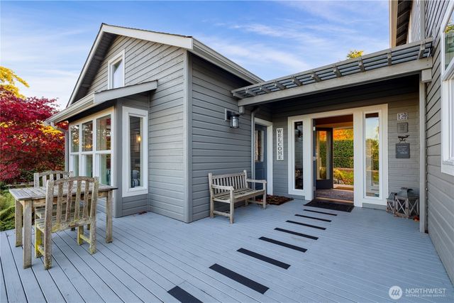 806 NW Alexander Street, Coupeville, WA 98239
