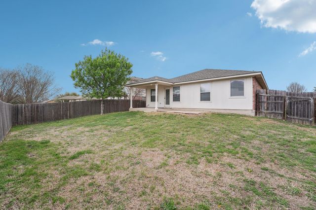 1115 Whitley DR, Leander, TX 78641