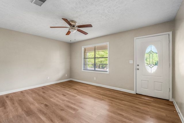 909 28th Avenue, Phenix City, AL 36869