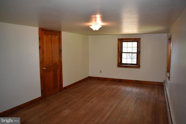 64 FLEETWOOD RD, Fleetwood, PA 19522