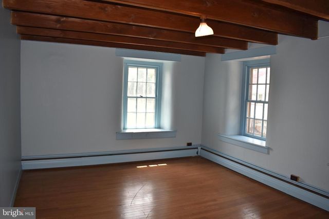 64 FLEETWOOD RD, Fleetwood, PA 19522
