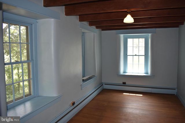 64 FLEETWOOD RD, Fleetwood, PA 19522