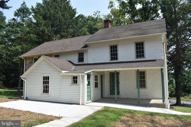 64 FLEETWOOD RD, Fleetwood, PA 19522