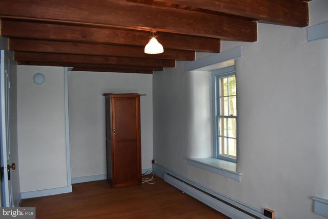 64 FLEETWOOD RD, Fleetwood, PA 19522