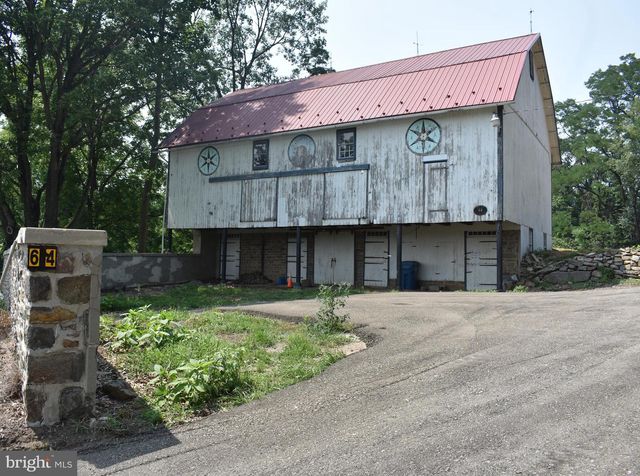 64 FLEETWOOD RD, Fleetwood, PA 19522