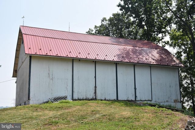 64 FLEETWOOD RD, Fleetwood, PA 19522