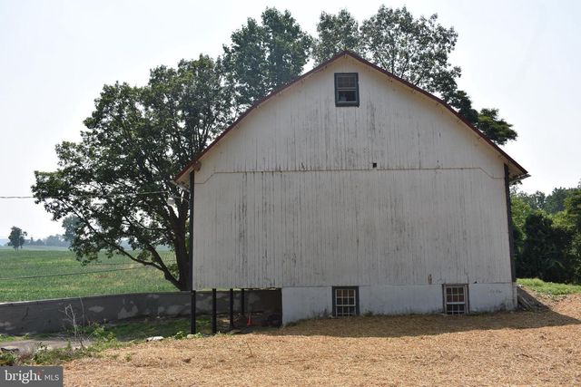 64 FLEETWOOD RD, Fleetwood, PA 19522