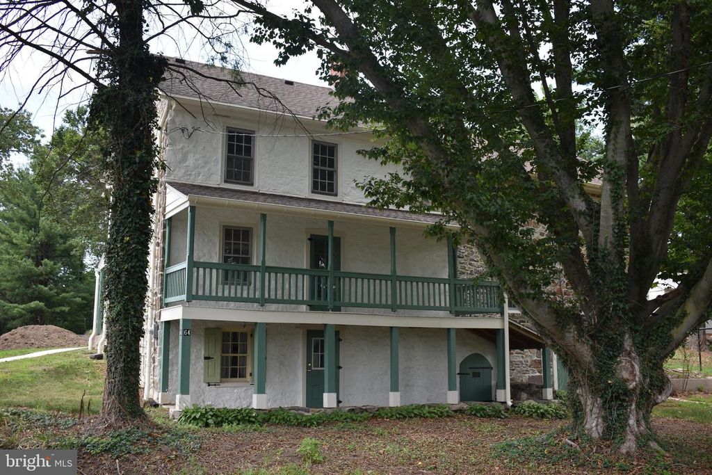 64 FLEETWOOD RD, Fleetwood, PA 19522